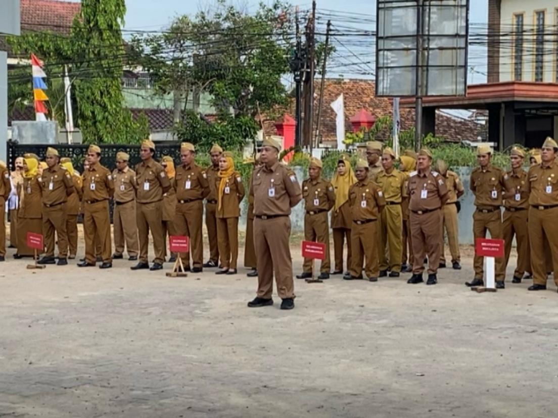 ASN Palembang Wajib Kenakan Pakaian Dinas Lengkap, Ini Aturannya.