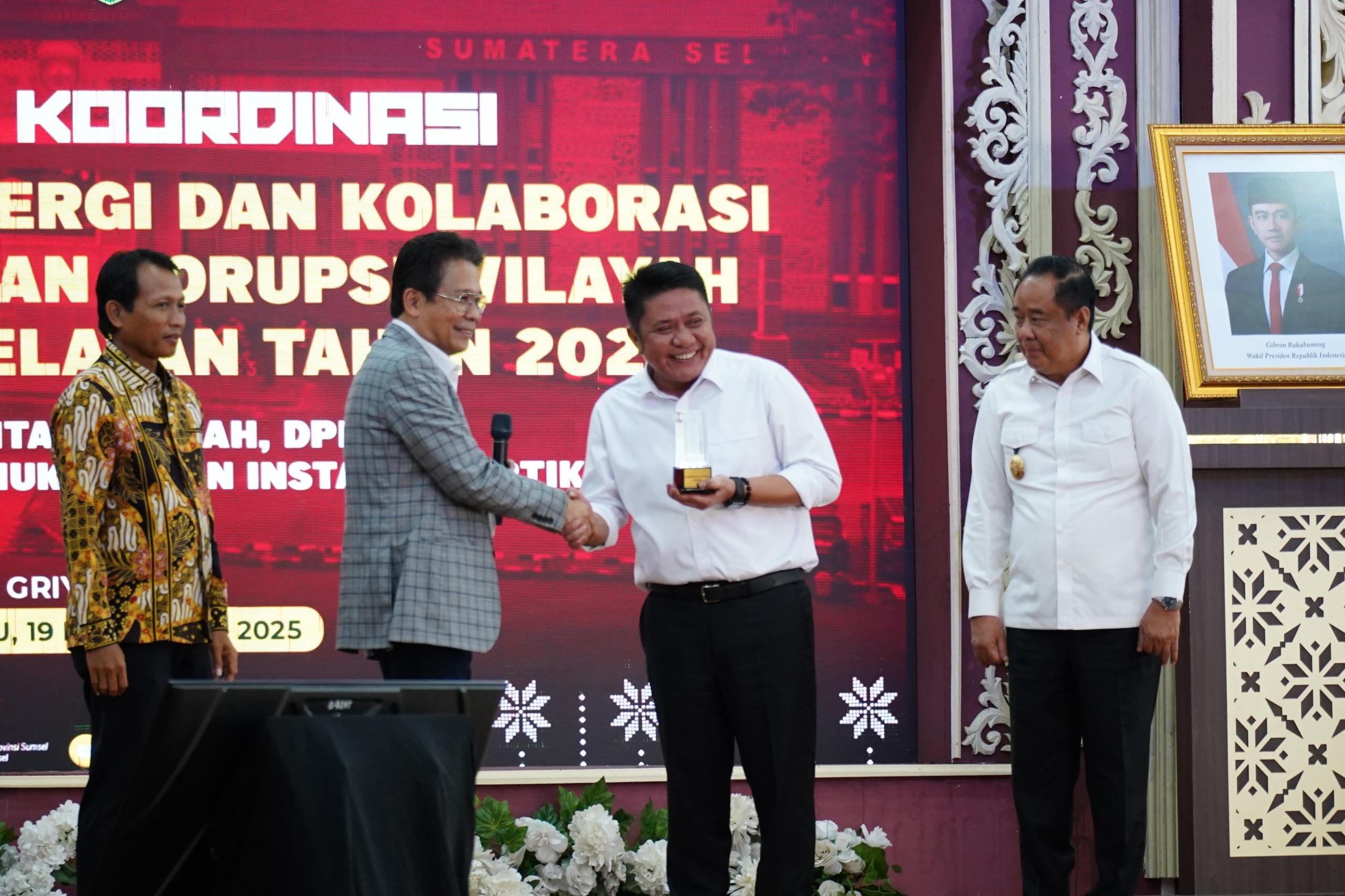 Perkokoh Sinergi Pusat–Daerah: Kemenkum Sumsel Ikuti Rakor Penguatan Kolaborasi Pemberantasan Korupsi