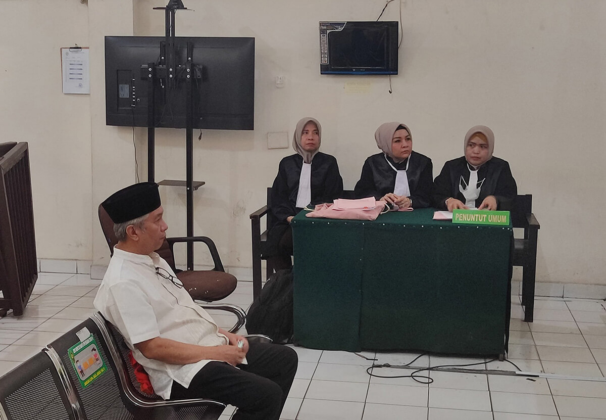 Terjerat Kasus Penipuan Rp1,7 M, Eddy Ganefo Akhirnya Jalani Sidang Dakwaan di PN Palembang
