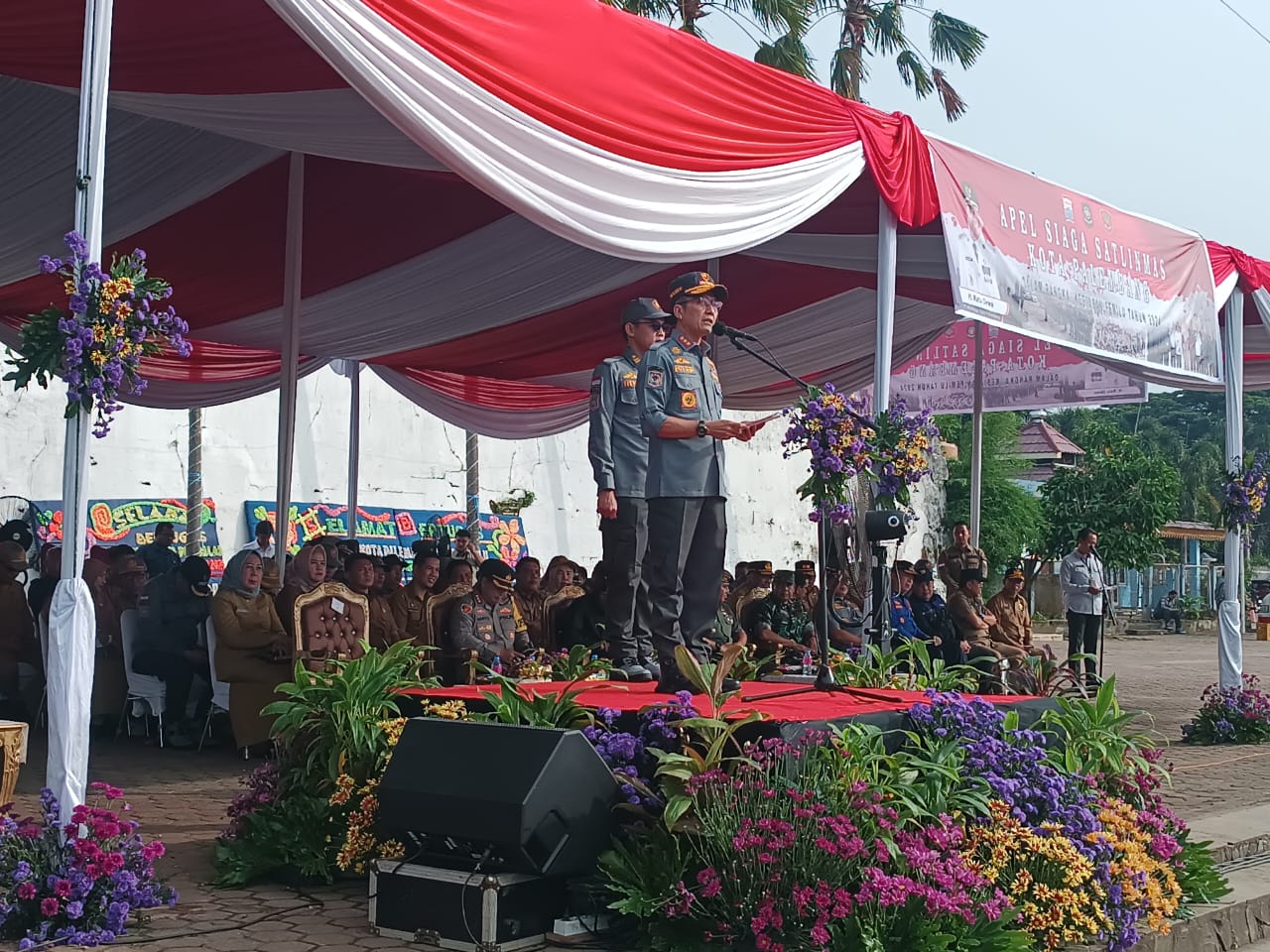 Pastikan Pemilu Kondusif, Pj Walikota Palembang Ratu Dewa Pimpin Apel Siaga Satlinmas Kota Palembang 
