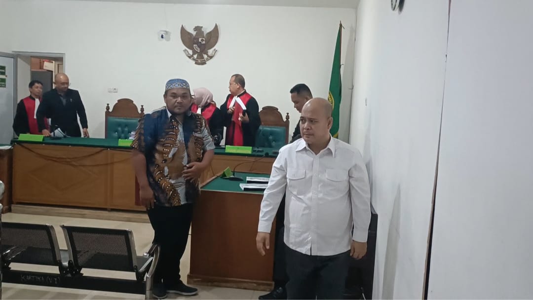 Dedy Damhudy dan Aguscik, 2 Pengurus PMI OKU Timur Dituntut 1 Tahun 2 Bulan Penjara