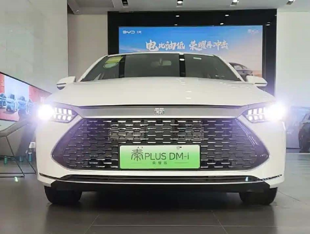 BYD Qin Plus DM-i Terbaru Tiba di China, Harga Mulai Rp 189 Juta