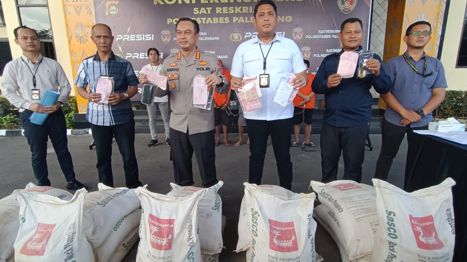 Satreskrim Unit Ranmor Polrestabes Palembang, Amankan 13 Truk Bermuatan 2.200 Karung Pupuk 