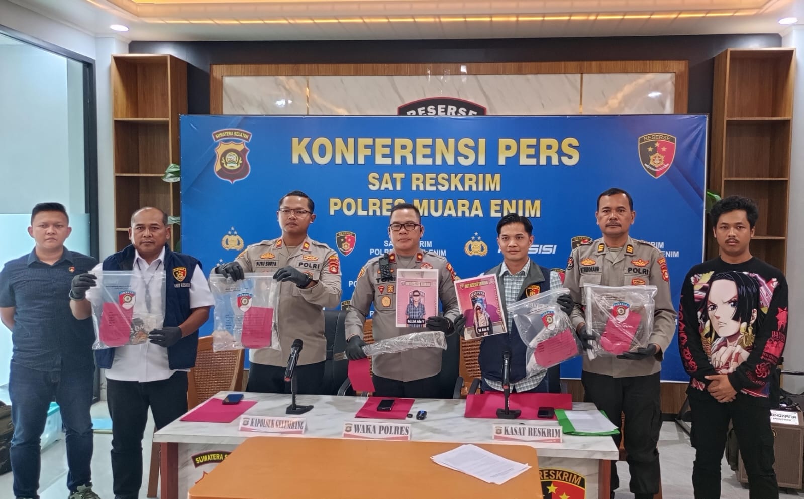 Anak dan Cucu Bunuh Nenek, Motif Dendam 