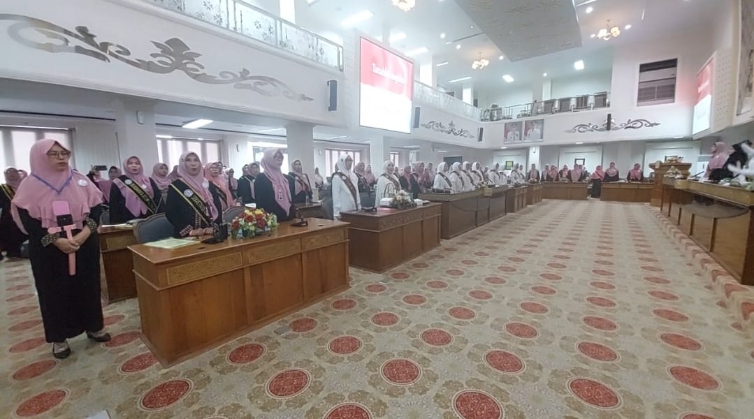 Emak Emak Cindo Militan Ikuti Seminar Keorganisasian