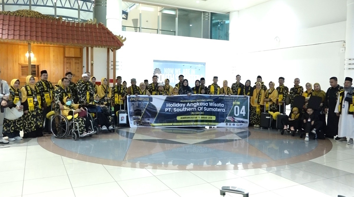 Holiday Angkasa Wisata Kembali Lepas 180 Jemaah Umroh Paket 13 Hari Lion Air