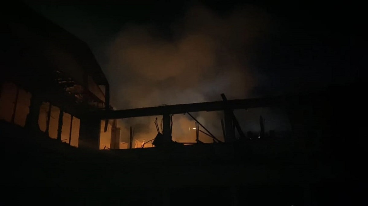 Kantor PT Lonsum Palembang Terbakar Hebat, Diduga Akibat AC Menyala Tanpa Pengawasan