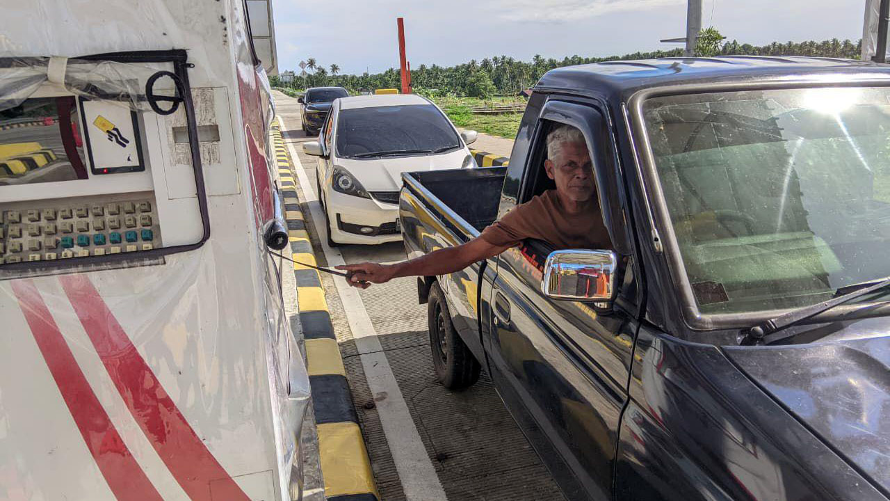 Arus Kendaraan di Tol Palindra dan Indraprabu Meningkat 30 Persen Jelang Nataru 2025