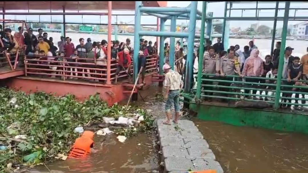 Mandi di Dermaga Depan Pasar 16, Bocah 15 Tahun Tenggelam