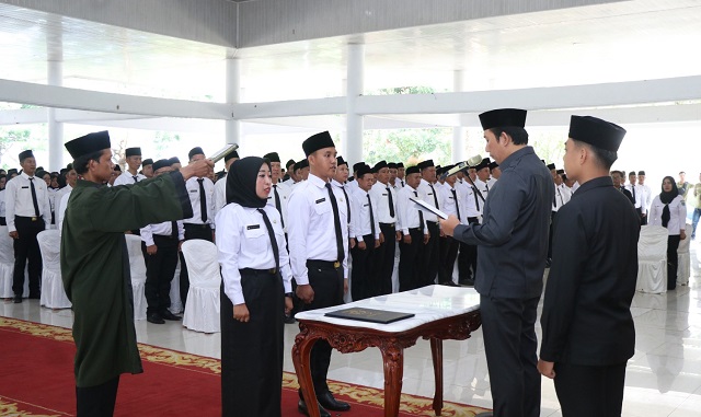 613 PPPK Guru di OKU Selatan Resmi Dilantik Bupati Popo Ali Martopo