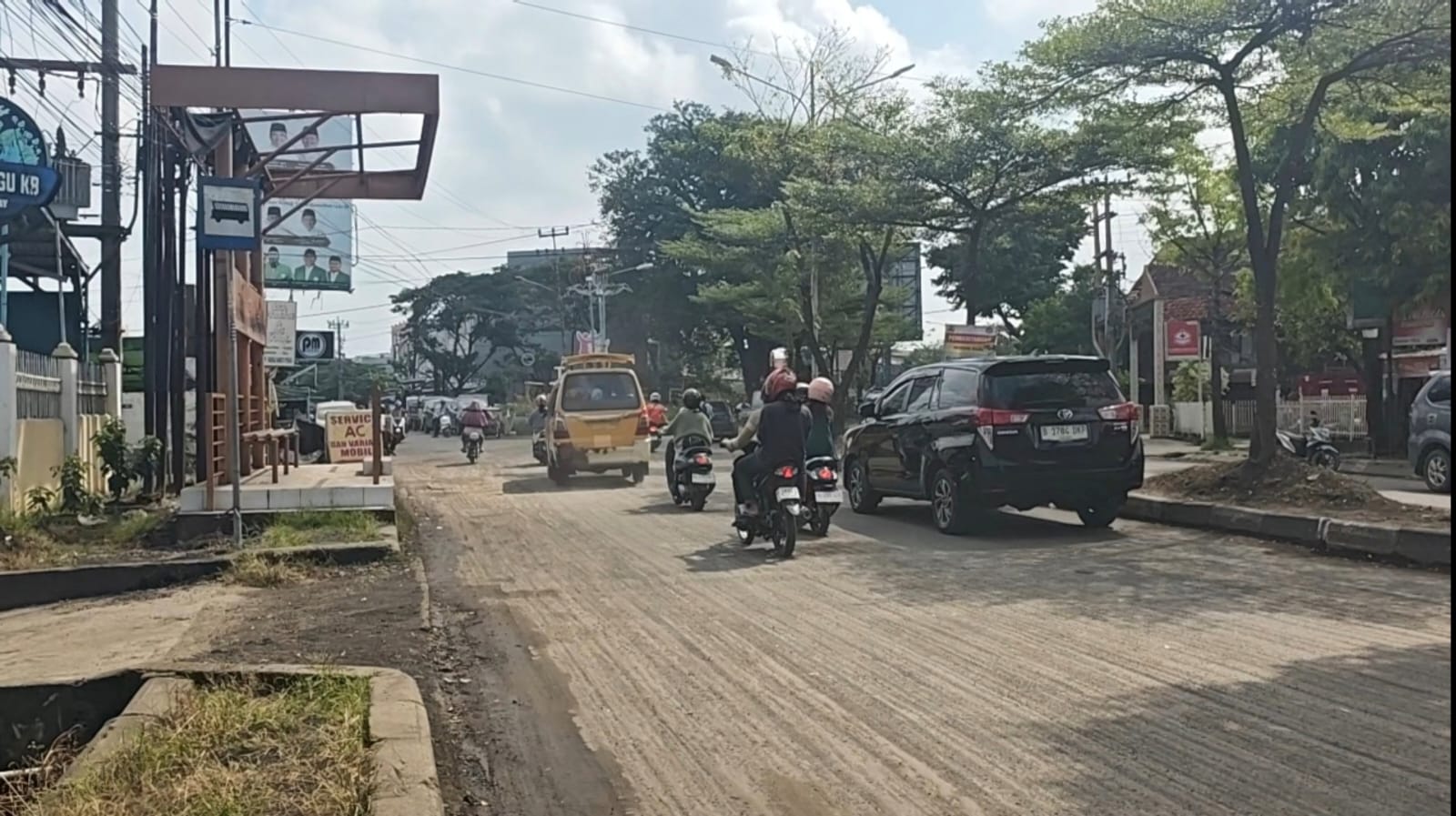 Warga Resah! Jalan di SU 1 Dikeruk Tapi Tak Kunjung Diperbaiki