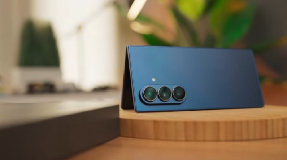 Galaxy Z Fold7 Smartphone yang Tampil Premium di Segala Sudut