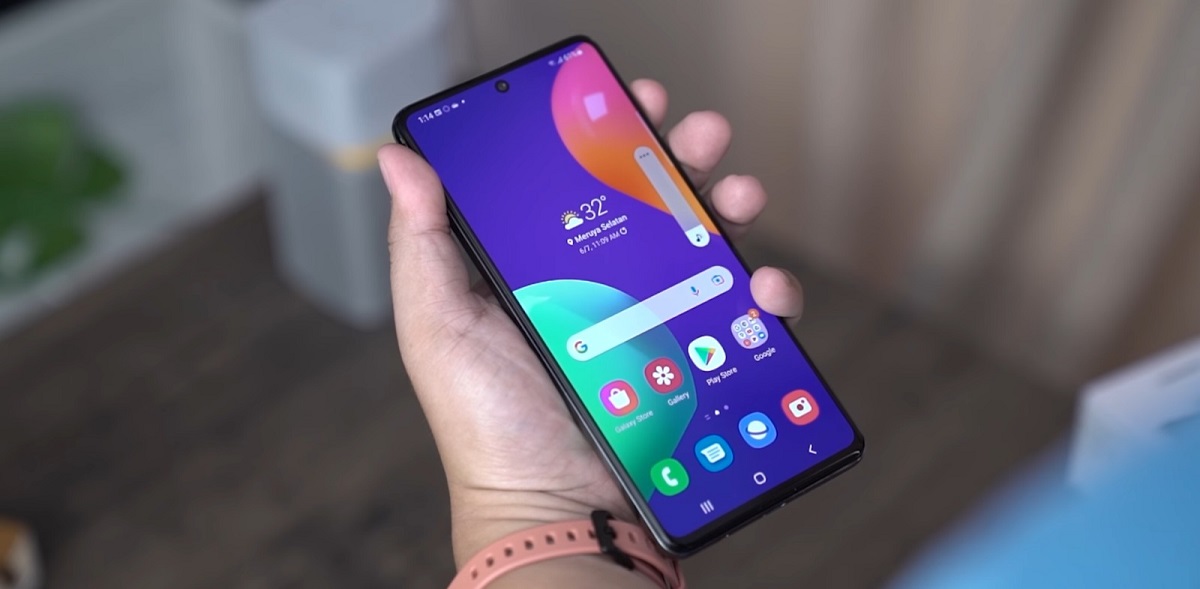Galaxy M62 Kembali Naik Panggung: Harga Turun dan Value Naik Drastis