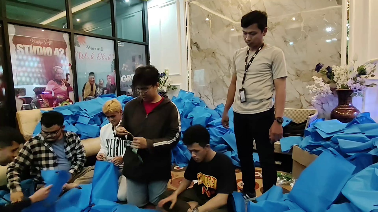 Race Pack PALTV Night Run 2025 Mulai Dibagikan Ini Jadwal dan Syaratnya