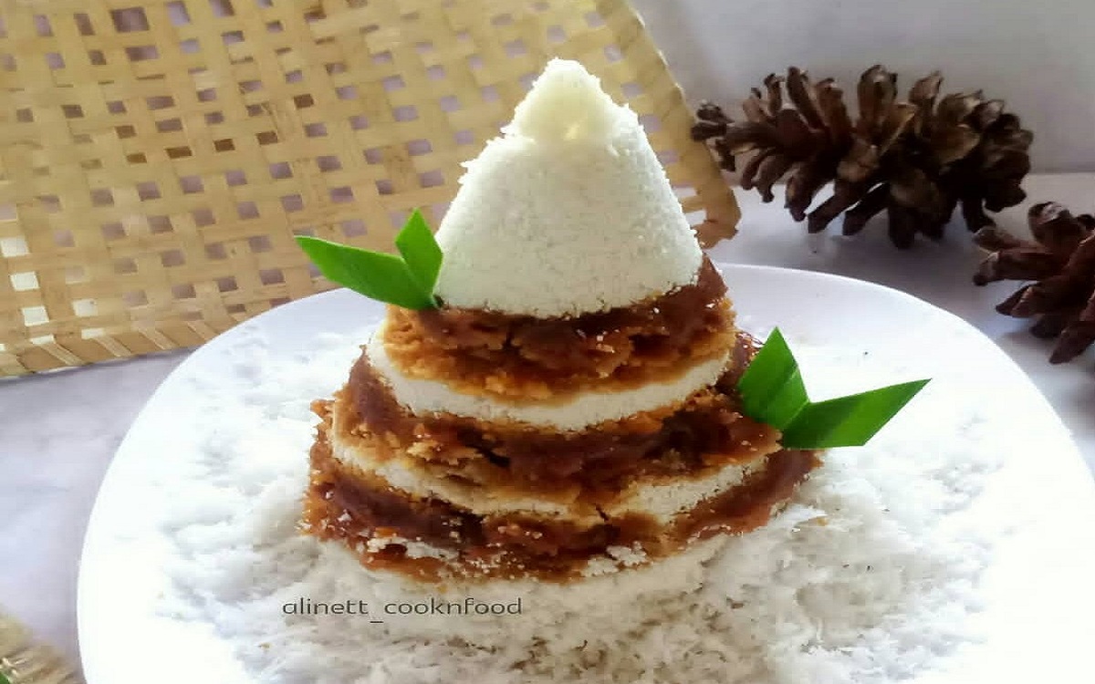 Kue Awug Camilan Tradisional Sunda Berbentuk Kerucut Dengan Rasa Gurih dan Manis