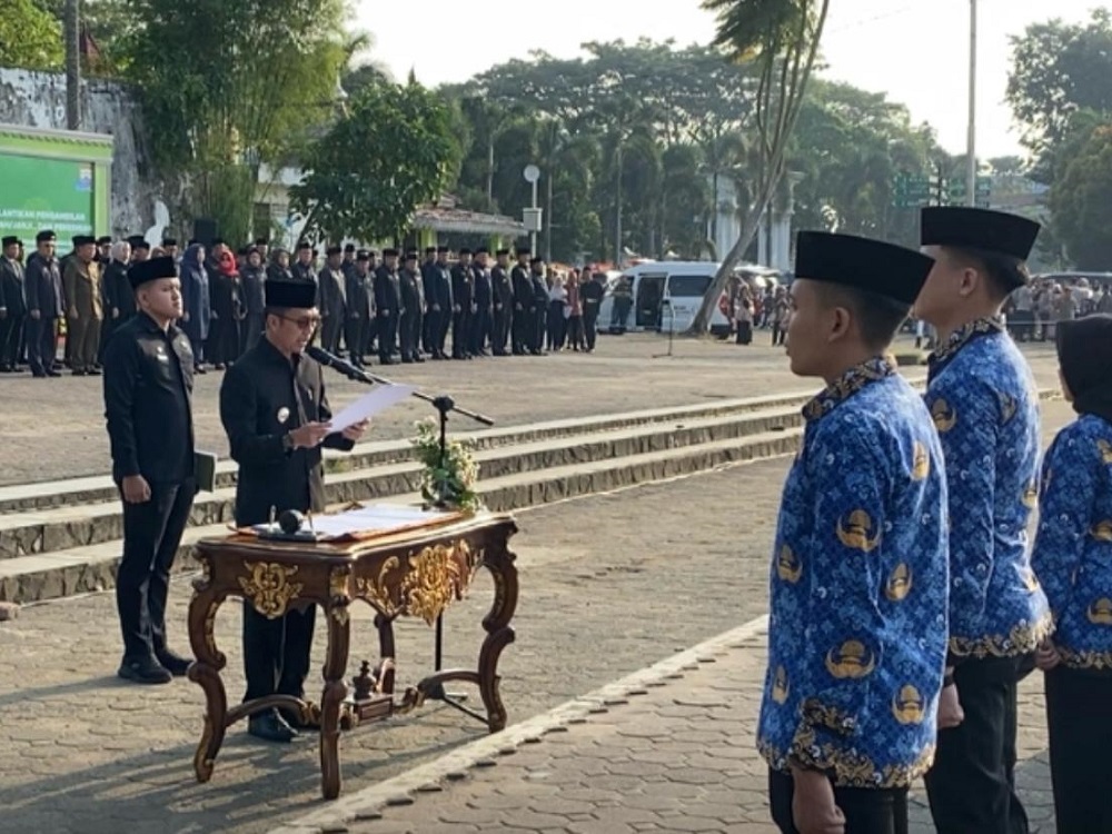 Sesuai Janji, Ratu Dewa Lantik Ribuan PPPK dan PNS