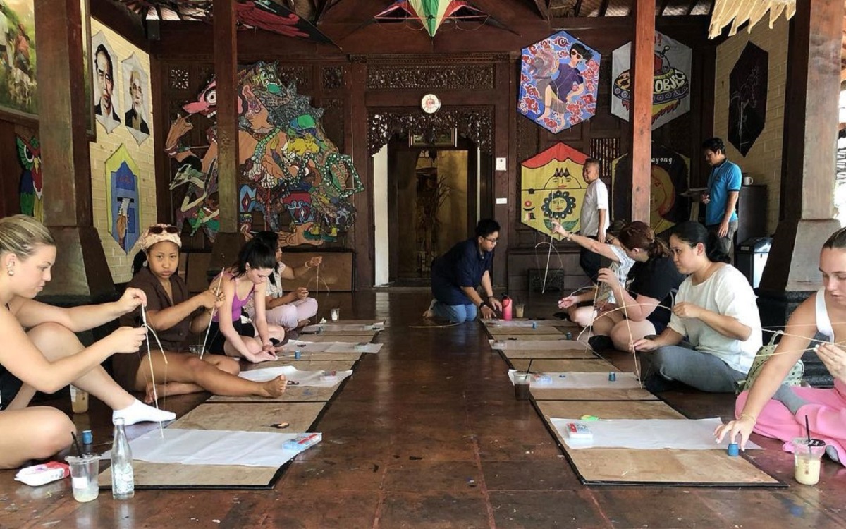 Kenangan Masa Kecil: Nikmati Keindahan Layang-Layang di Museum Layang-Layang Indonesia