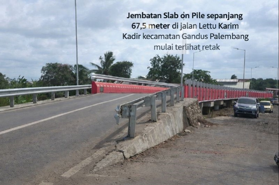 Baru Diresmikan November Lalu, Jembatan Gandus Mulai Retak, Warga Cemas