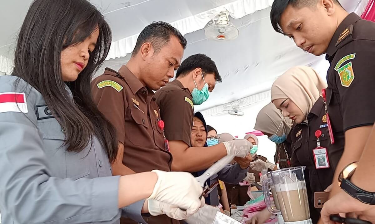 Kejari Muara Enim Musnahkan Barang Bukti 1,7 Kg Narkoba, 15 Ribu Nyawa Terhindar dari Bahaya Narkoba