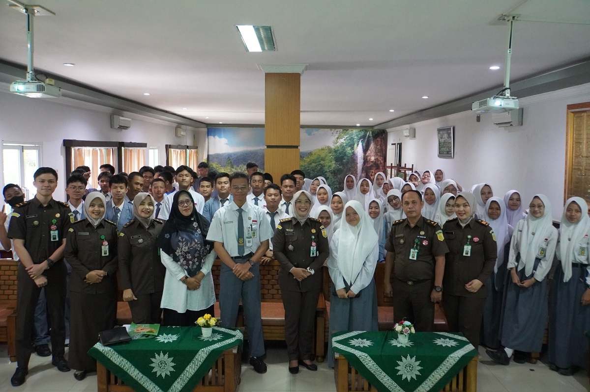  Kejati Sumsel Edukasi Pelajar SMA Untuk Cerdas Dalam Bermedia Sosial