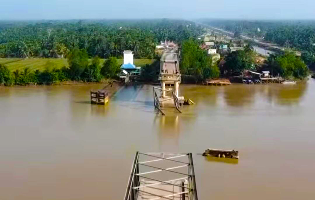 5 Orang Dinyatakan Hilang dalam Insiden Jembatan Ambruk di Kecamatan Lalan