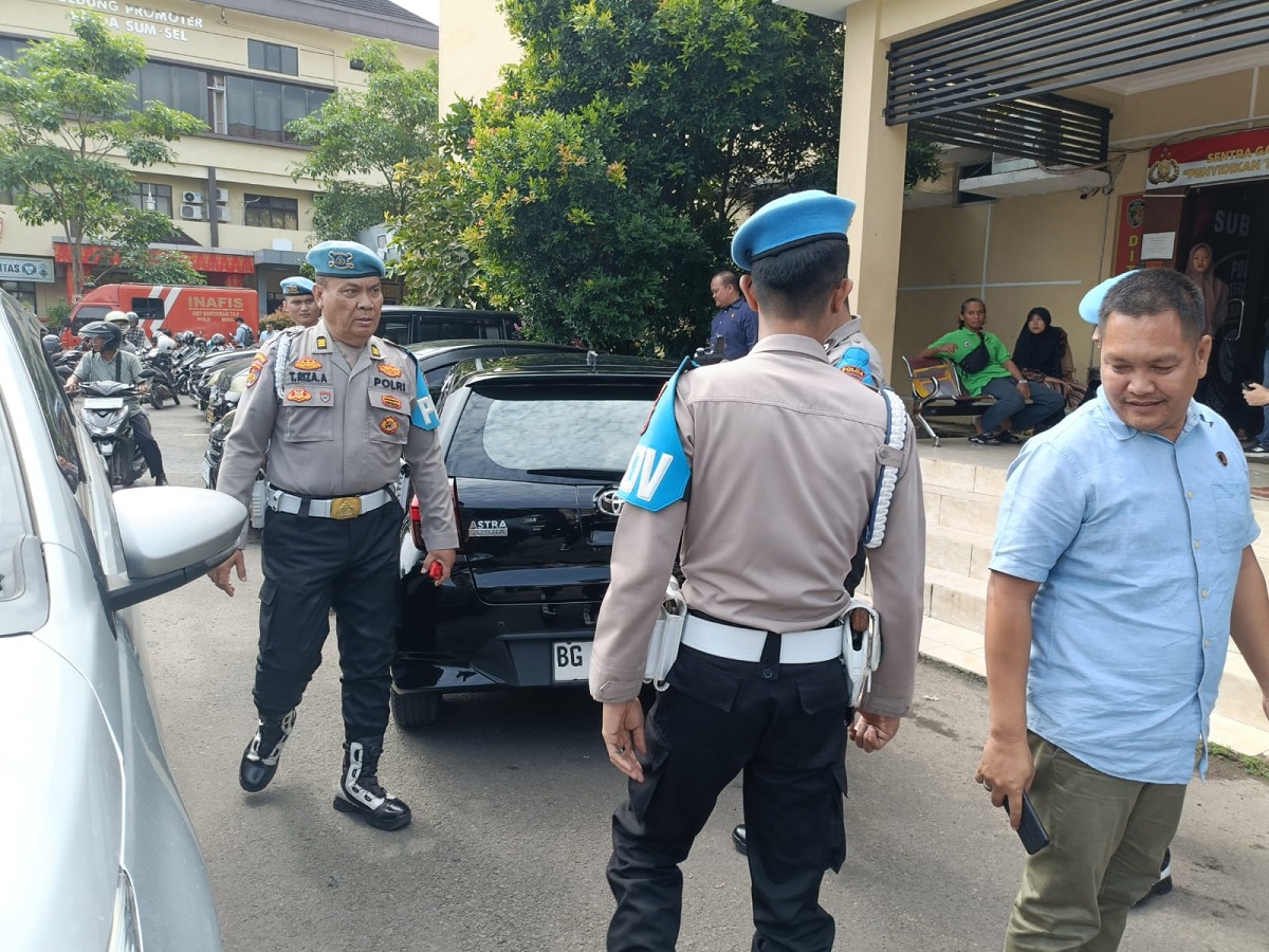 Polda Sumsel Gencarkan Operasi Penertiban Parkir di Mapolda