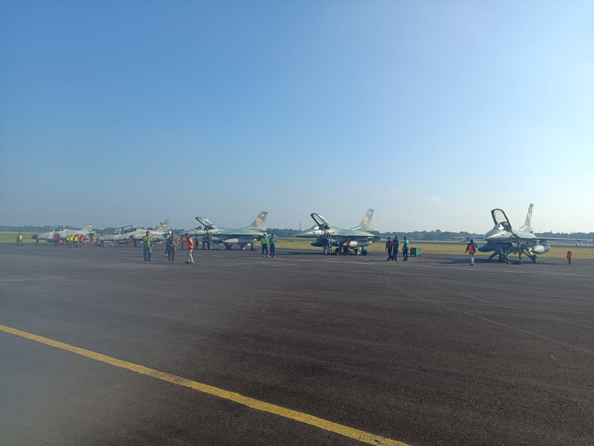 F-16 Dan Hawk, Ikuti Latihan Tempur Jalak Sakti Di Lanud SMH