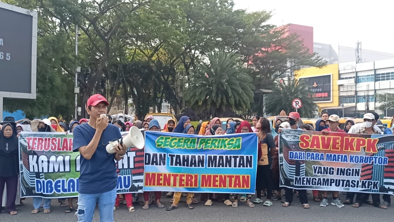Tersandung Kasus Dugaan Pemerasan dan Suap, Ratusan Masyarakat Palembang Minta Ketua KPK tak Goyah
