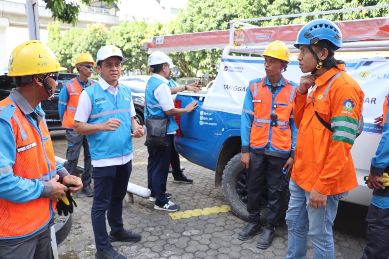 PLN UID S2JB Kirim Tim Teknik untuk Percepatan Pemulihan Listrik Korban Bencana Aceh, Sumut, dan Sumbar