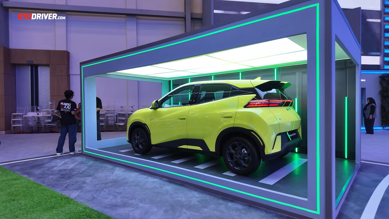 BYD Atto 1: Mobil Listrik Terjangkau dengan Fitur Melimpah, Resmi Meluncur di GIIAS 2025