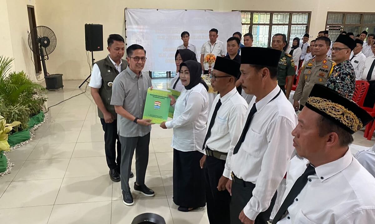 Lantik Ketua RT dan RW di Kecamatan Gandus, RD Ingatkan Tentang Peran Kepada Masyarakat