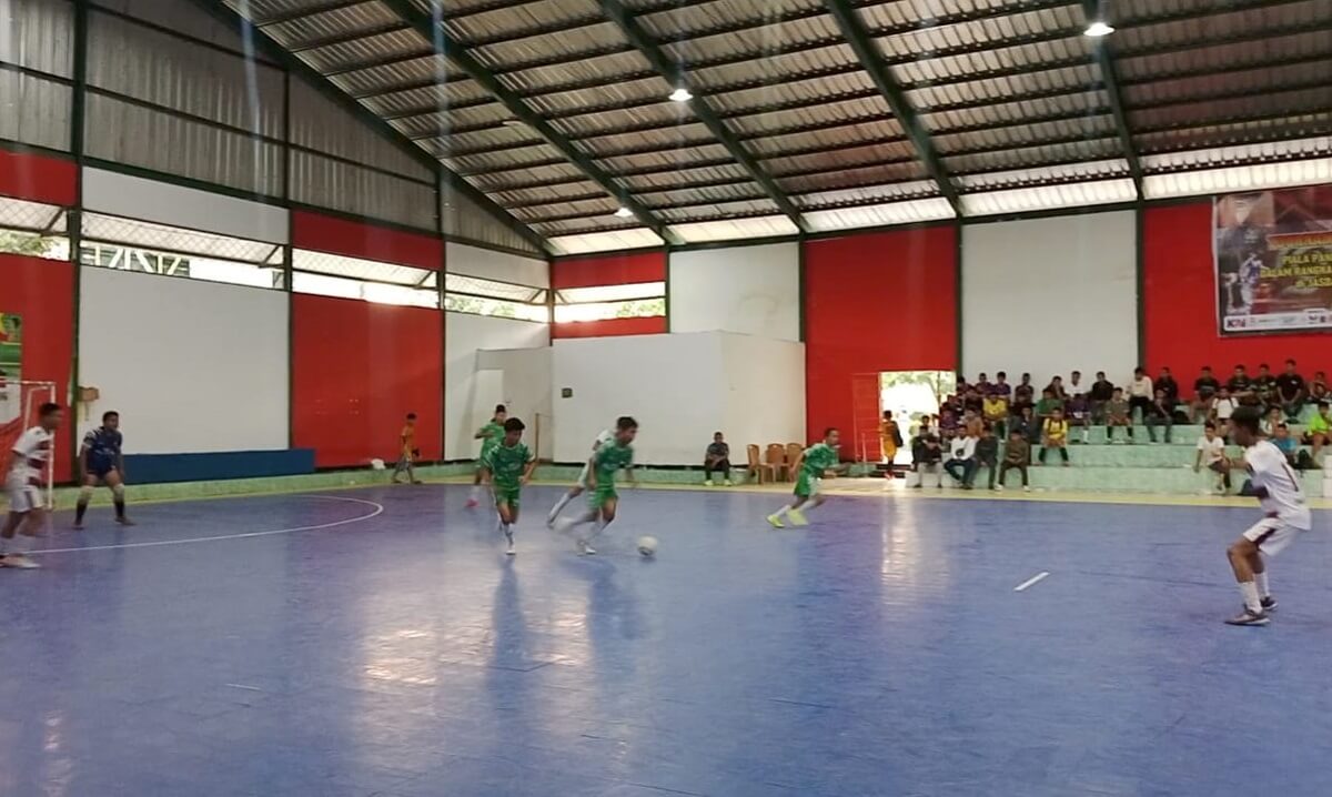 2 Kartu Merah Warnai Laga MAN 1 Palembang vs SMAN 8 Palembang di Turnamen Futsal Piala Pangdam II Sriwijaya