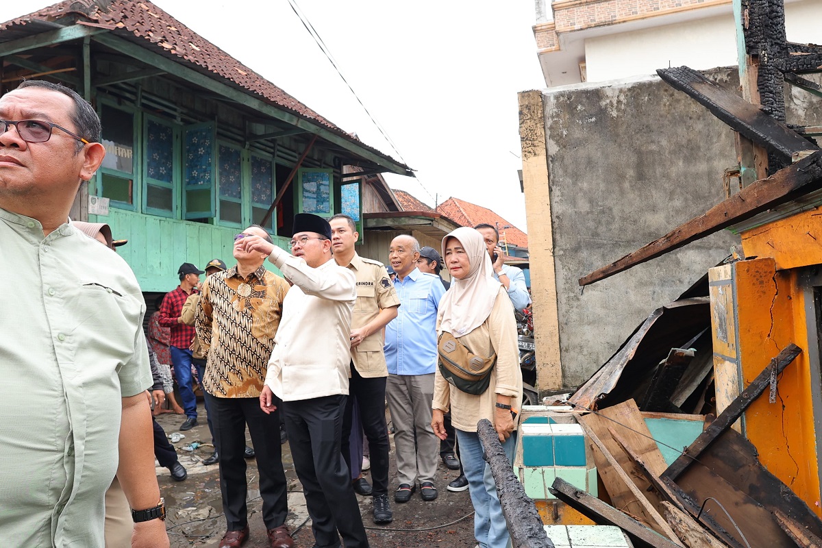 Tinjau Korban Kebakaran di 8 Ulu, Wakil Walikota Palembang Usulkan Pemasangan Hydrant di Setiap Kampung