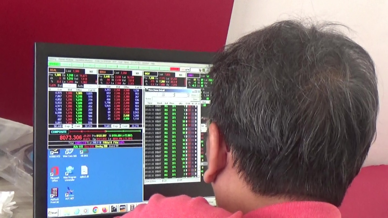 IHSG Bergerak Fluktuatif, Ditutup Menguat Tipis di Perdagangan Pagi