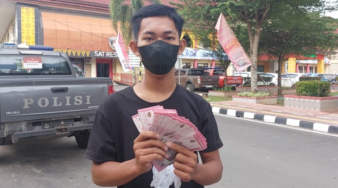 Sungguh Tega!! Korban Penipuan COD, Dibayar Dengan Uang Palsu Rp 4,8 Juta