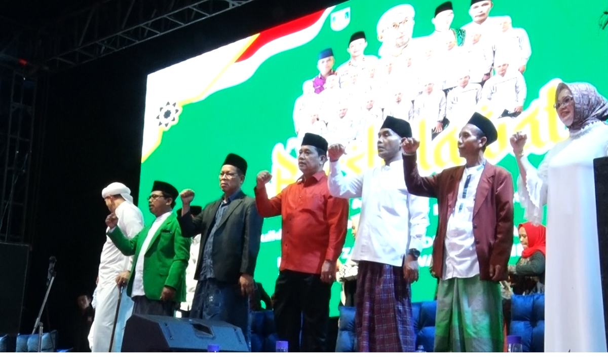  Calon Bupati Askolani Jasi dan Netta Hadiri Pengajian Akbar Maulid Nabi di Purwosari Banyuasin