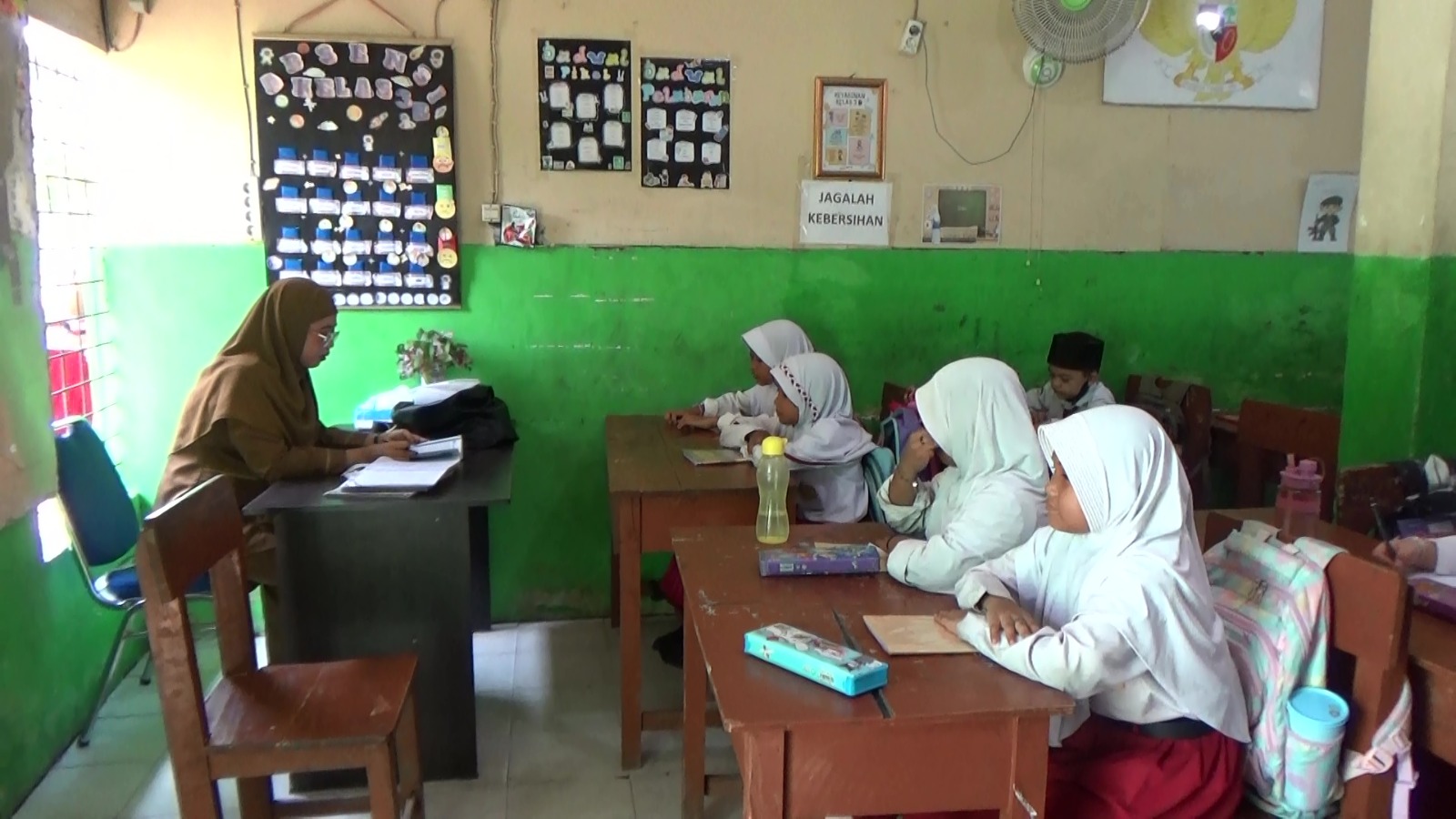 Angin Segar bagi Guru Honorer Palembang,  Bantuan Subsidi Upah Akan Segera Cair