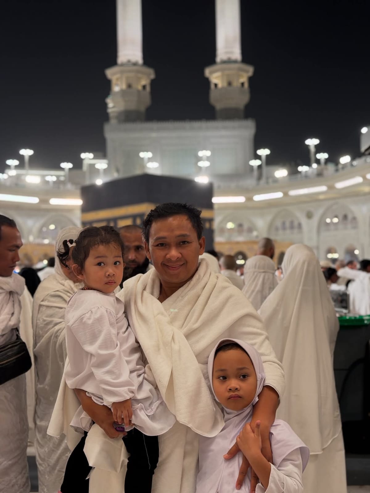 Umroh Ramadan Private CEO Holiday Angkasa Wisata Bersama Dua Putrinya di Masjidil Haram Berjalan Lancar