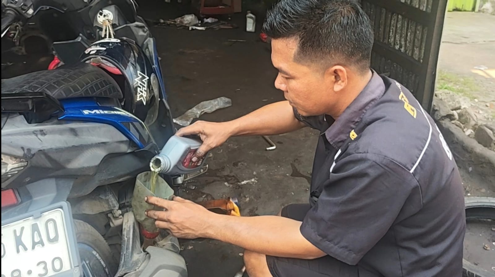Harga Oli Naik Hingga 40 Persen, bebani Usaha Bengkel dan Konsumen