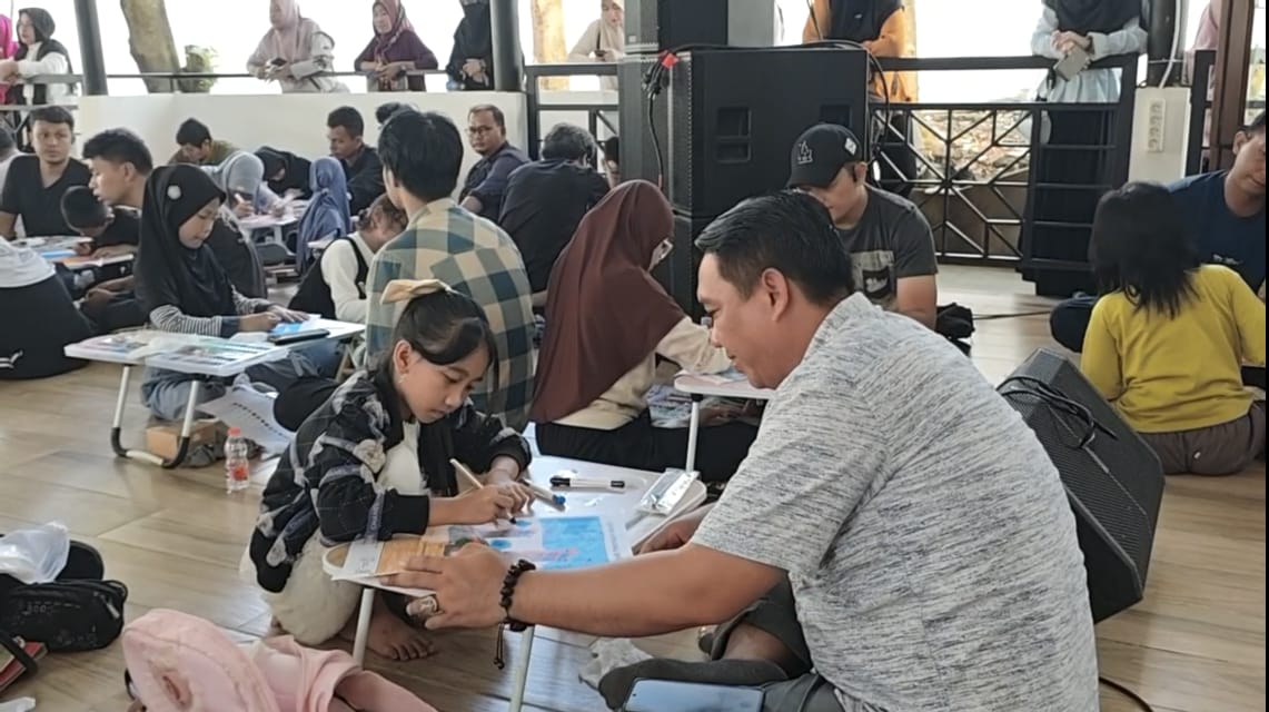 Lomba Mewarnai Bersama Ayah Meriahkan Hari Ayah Nasional ke-21 di Palembang