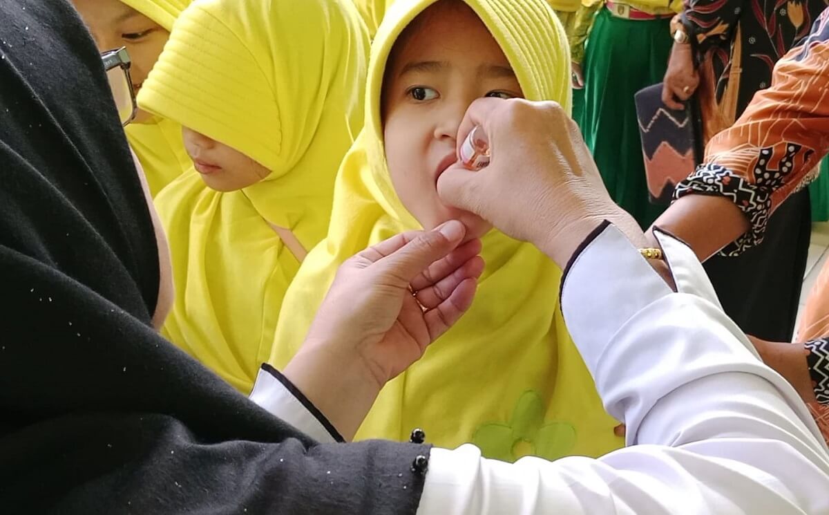 PIN Polio Puskesmas Basuki Rahmat di SD Muhammadiyah 6 Palembang, 158 Murid Antusias Ikut Imunisasi