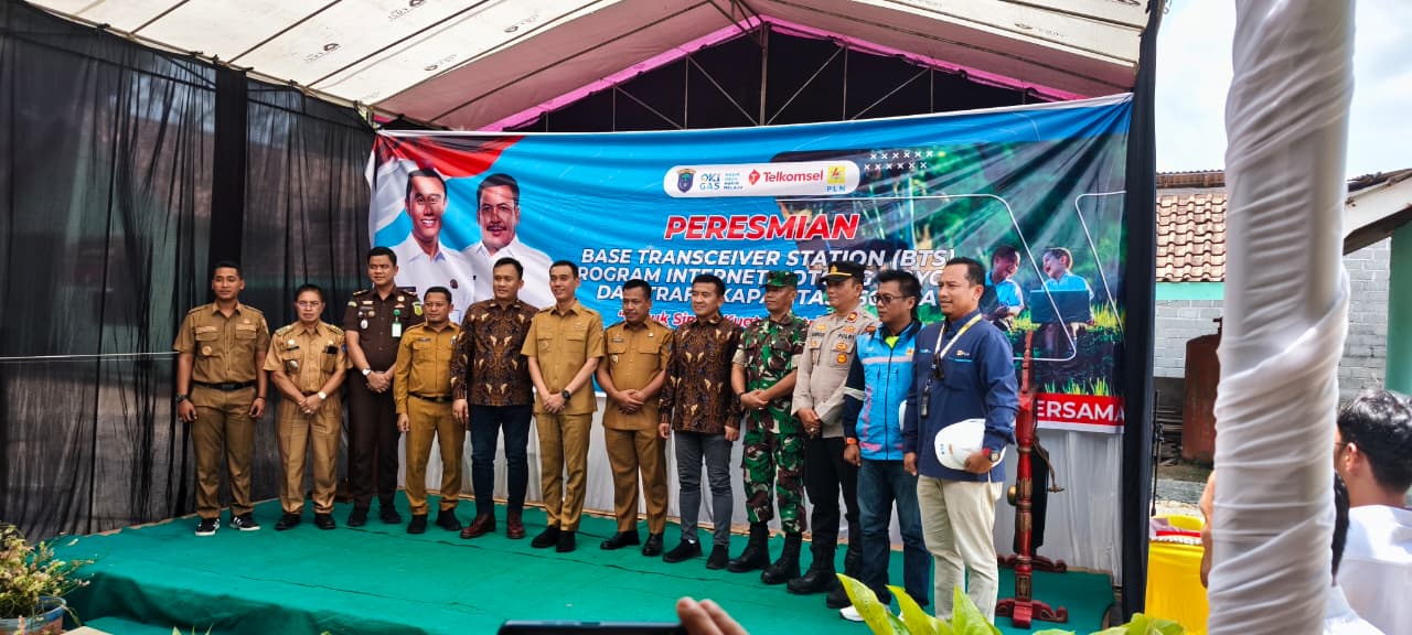PLN Hadirkan Listrik Andal, Sukseskan Operasional BTS Internet Gotong Royong di Desa Karya Mukti OKI