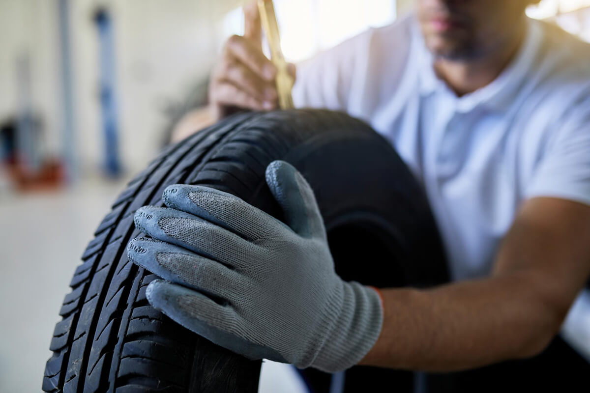 Ban Motor Perlu Perawatan dan Diganti? Inilah 7 Kelebihan yang Dimiliki Oleh Ban Tubeless Pada Sepeda Motor!