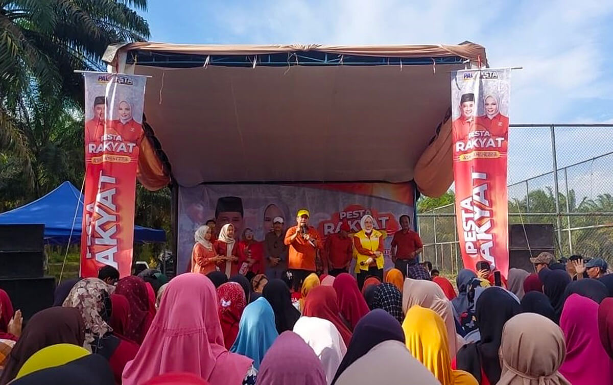 Keseruan Ngeradak Kampung PALTV bersama Pasangan ASTA di Desa Taja Raya Dua Kecamatan Betung