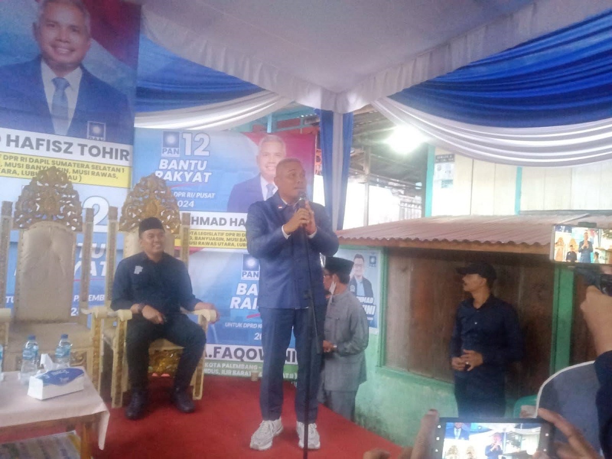 Caleg PAN No Urut 1 H.Achmad Hafisz Tohir Sambangi Masyarakat Kelurahan 29 Ilir Palembang 
