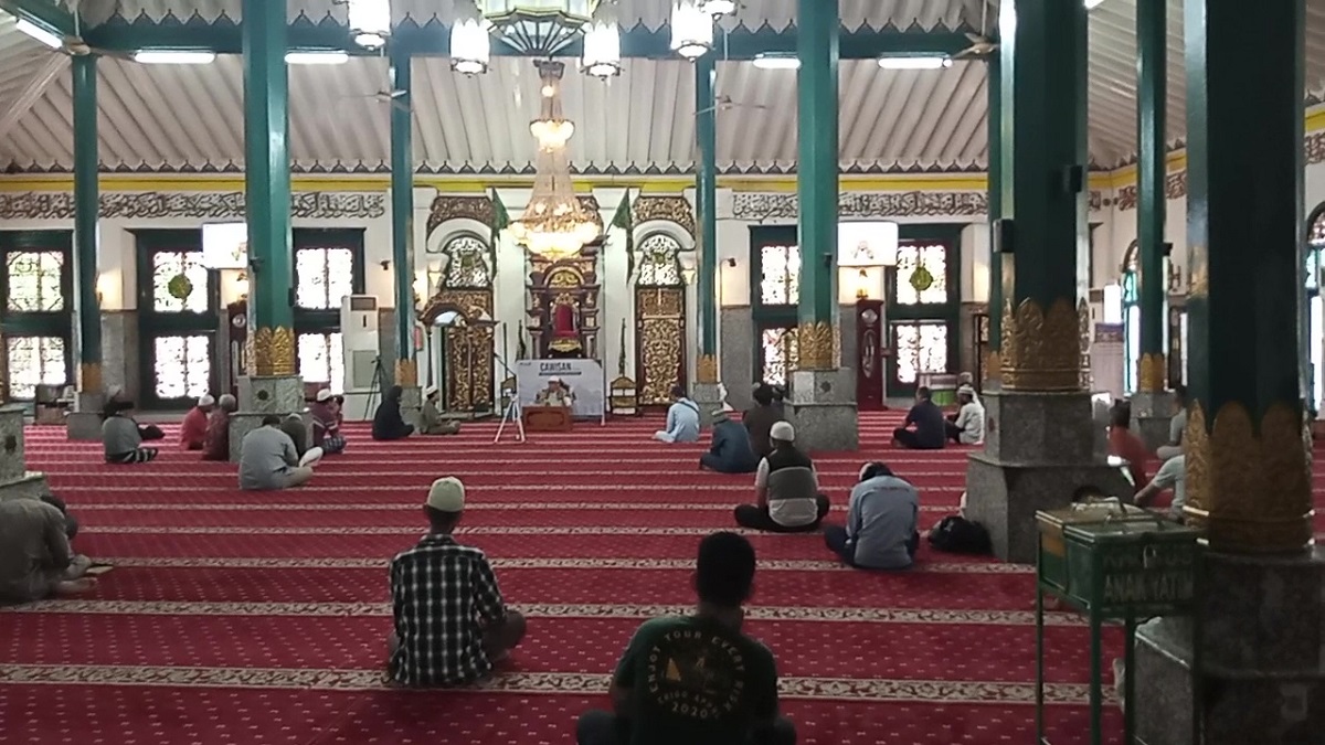 Masjid Agung Mulai Lakukan Persiapan Jelang Bulan Suci Ramadhan