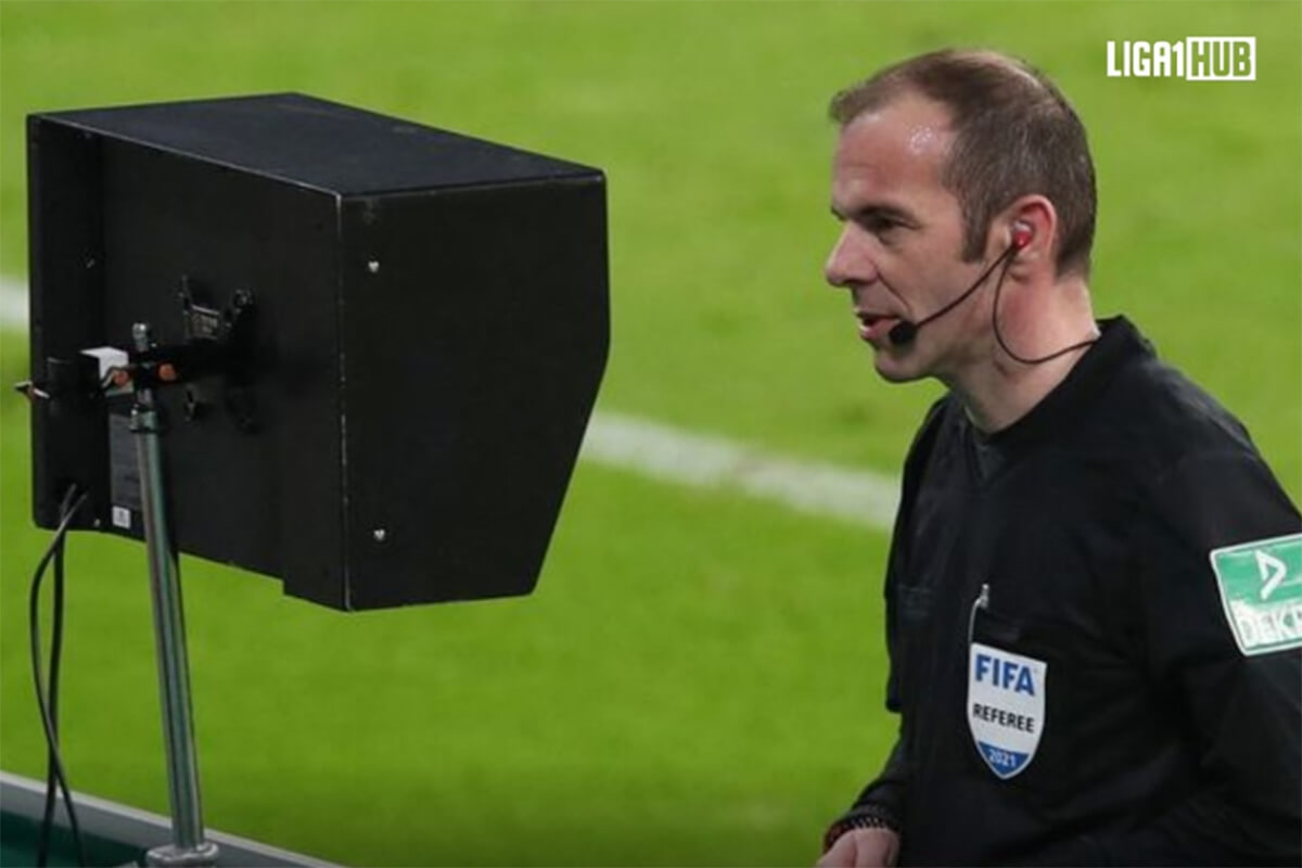 Video Assistant Referee, Bagaimana Penggunaan Teknologi VAR Diterapkan Pada Olahraga Sepak Bola?