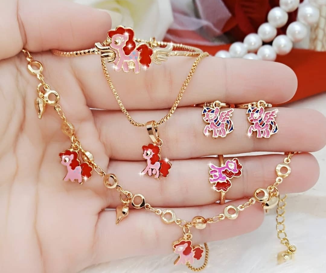 Aksesori Manis Sekaligus Hadiah Berharga untuk Buah Hati