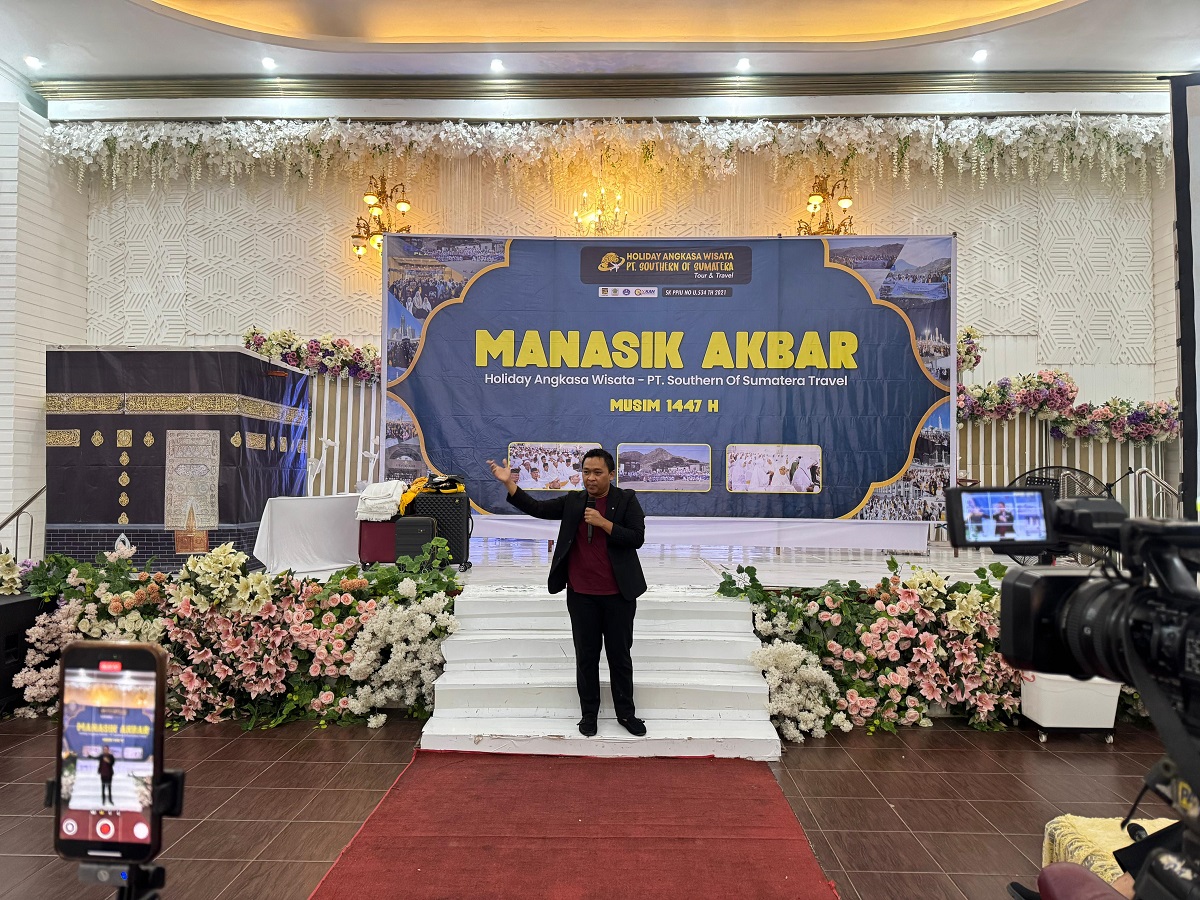 Manasik Umroh Akbar Holiday Angkasa Wisata, 1000 Jamaah Hadir di Graha 66 Convention Center