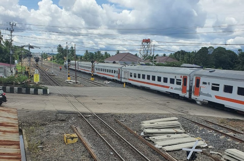 Bangun Sekolah & Flyover! KAI Divre III Tata Ulang Aset di Muara Enim